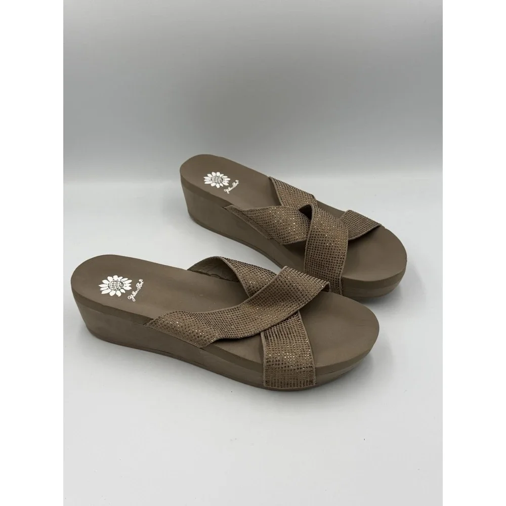 Yellow Box Jello Rhinestone Flip Flops Wedge Sandals Beige Tan Women's Size 9.5 - Picture 5 of 11
